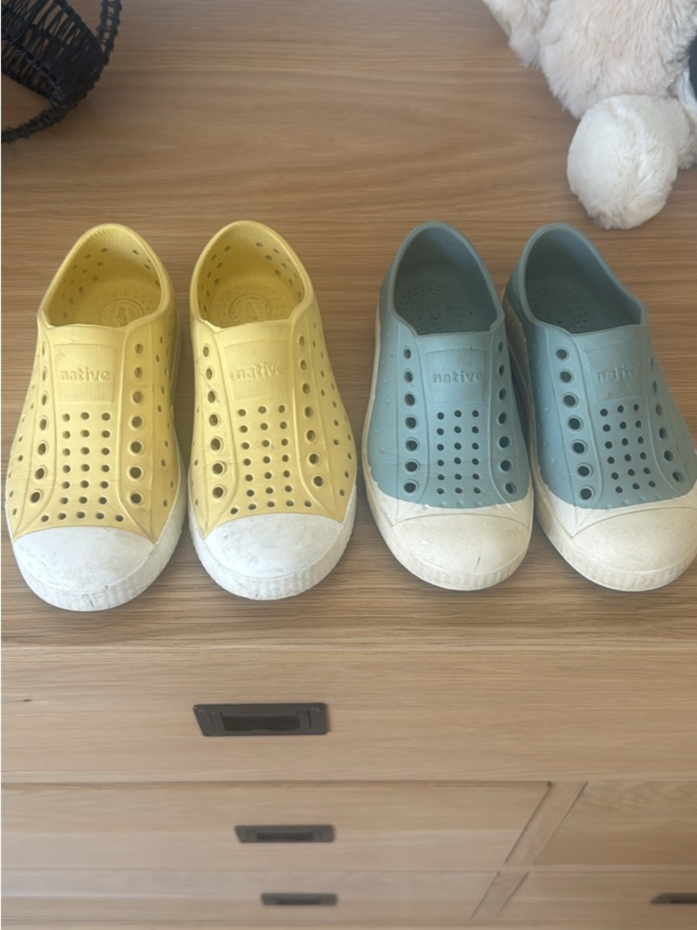 2 pairs Native Jefferson Shoes 10
